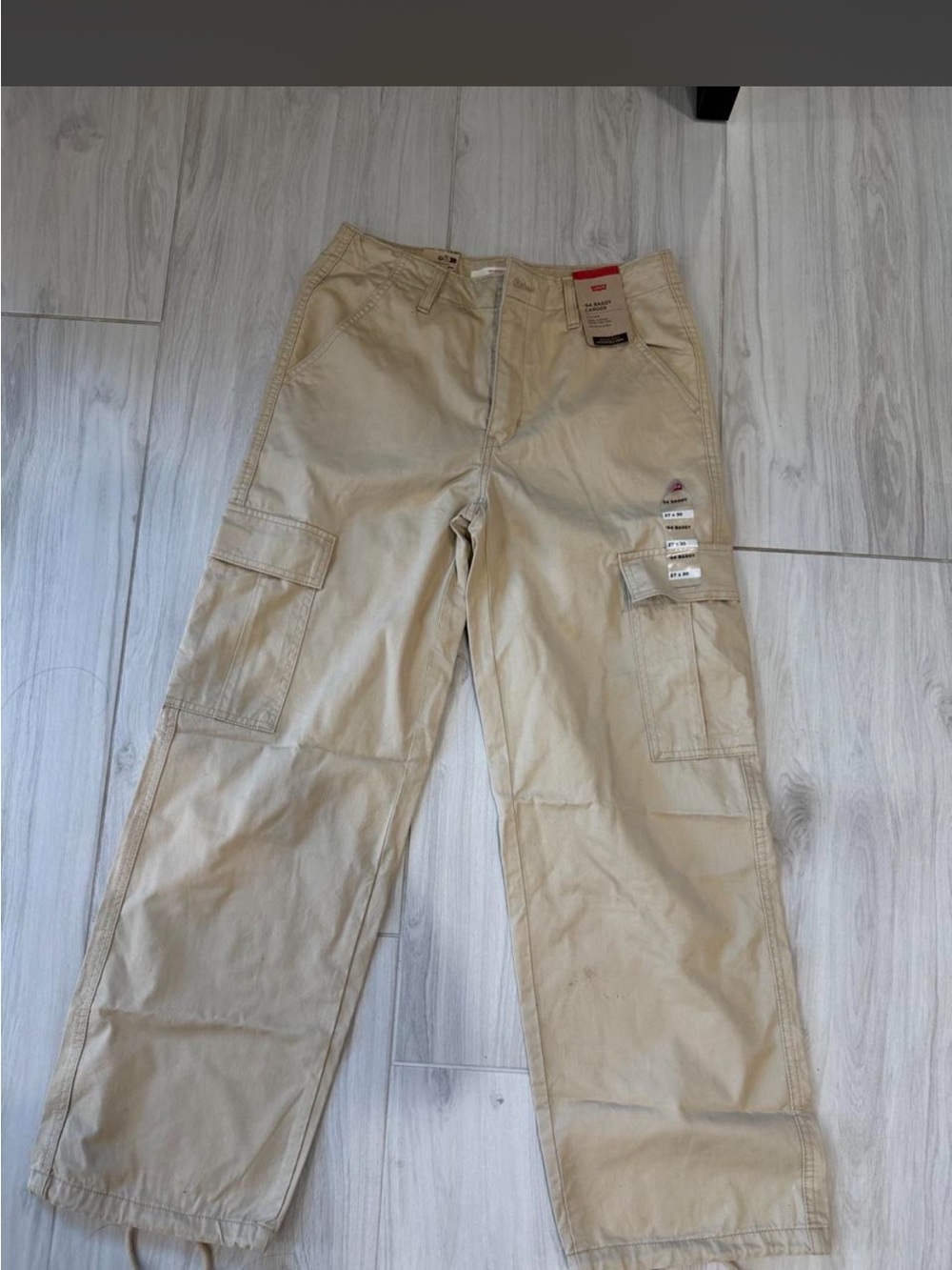 Levi's Women’s Beige Cargo Pants